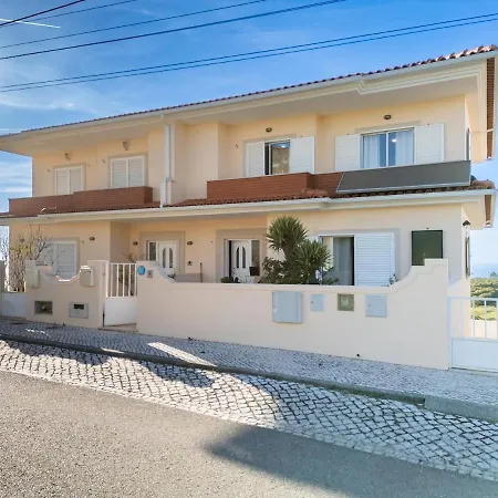 Moradia Serra E Mar Holiday home